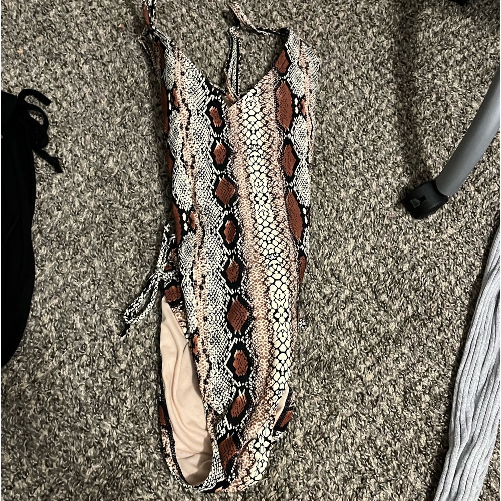 one piece bathing suit
